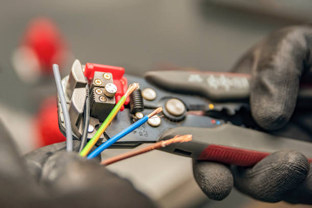 Best Electrical Outlet Repair  in Cadiz, OH